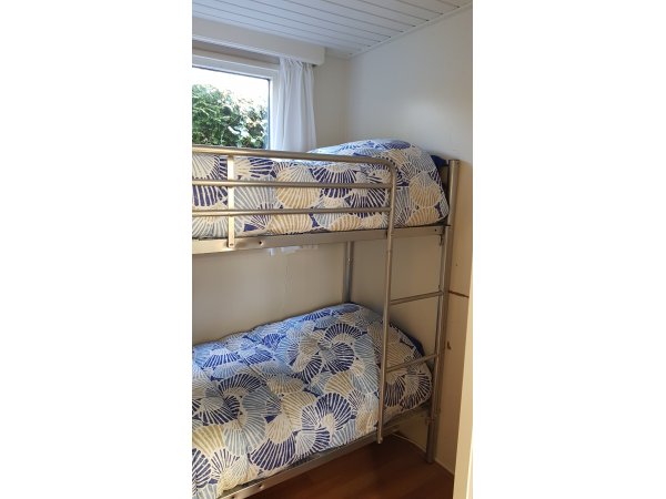 2e slaapkamer met stapelbed